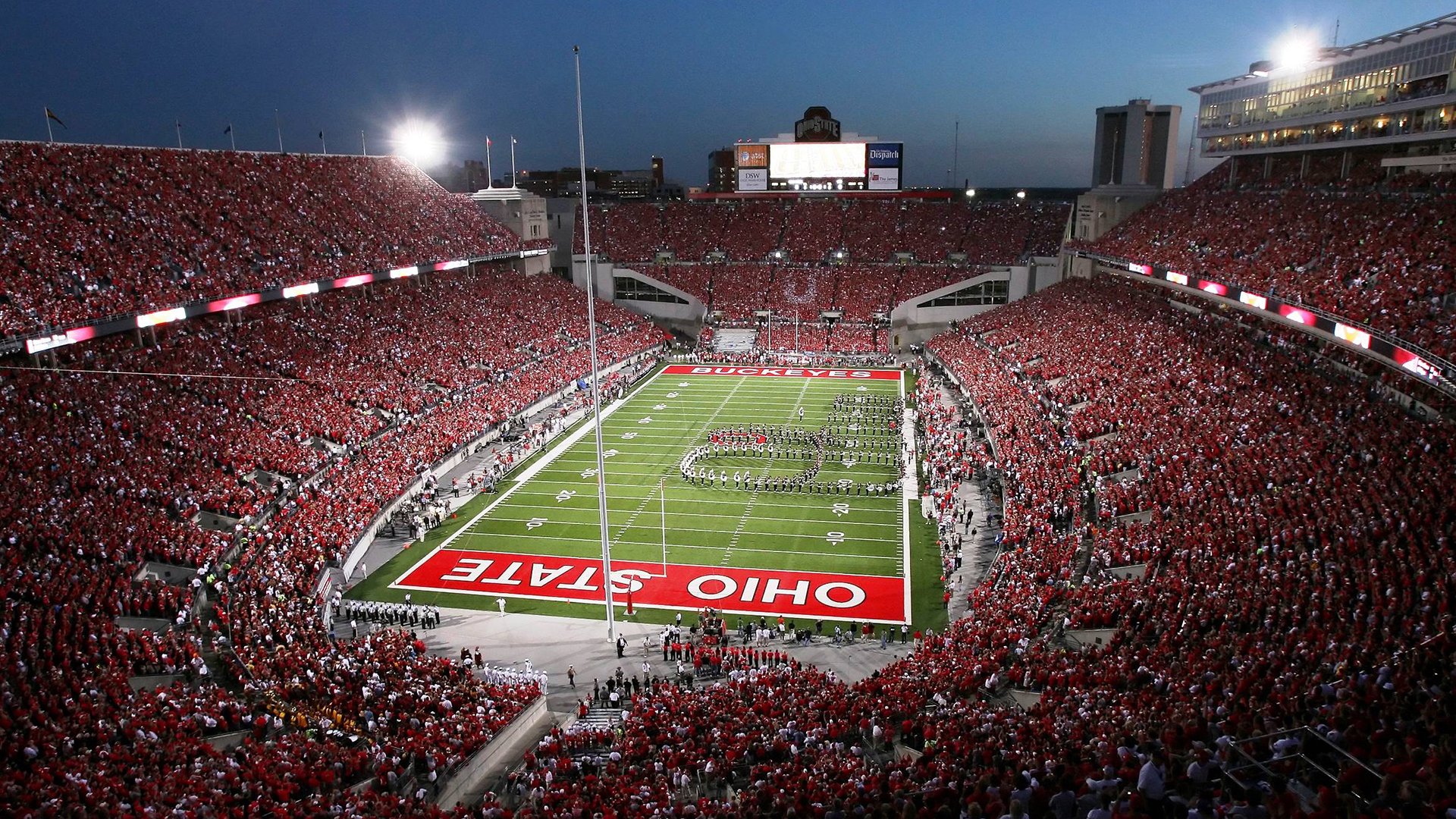 沃尔夫斯堡积极控球限制对方进攻展开,沃尔夫斯堡主力